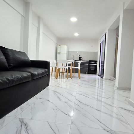 Appartement Departamento A Estrenar Zona Centrica Mar de Ajó Extérieur photo